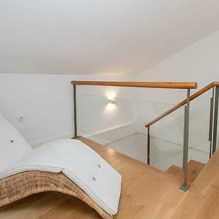 Picasso Center 1b Apartment
